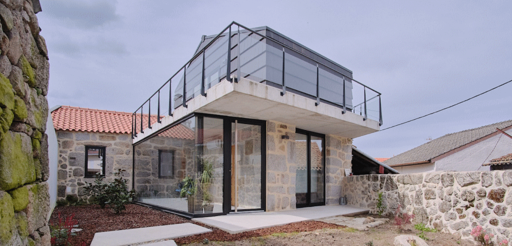 Water Mirror House